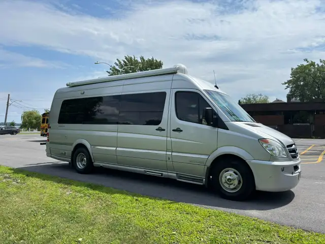 2014 Airstream Interstate 3500 EXT – 25 ft – Impeccable Shape – in RVs & Motorhomes in City of Montréal - Image 4