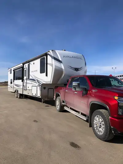 RV HAULING SERVICE __ WESTERN CANADA WIDE !!! Easy to Book!! __ 30+ Years Experience!!!__ 100’s of R...