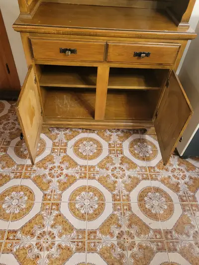 Vaisselier a vendre, View more