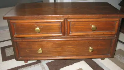 Solid pine women's jewelry box 16 1/2 X 7 1/2 x 8 1/2 inches Three drawers - one large one and two s...