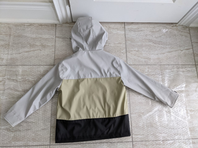 Zara kid's all seasons hooded Jacket, size 7, 122cm in Kids & Youth in Markham / York Region - Image 2