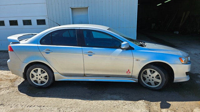Mitsubishi Lancer 2009 (Pour pieces ou reparation) — photo 3