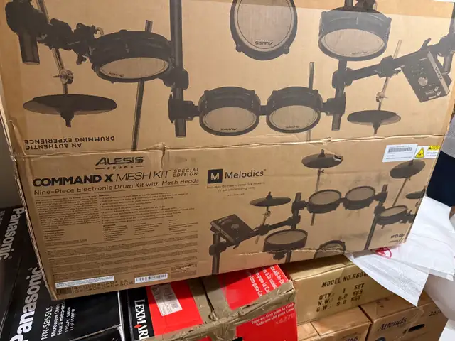 Alesis Command X Mesh Kit in Drums & Percussion in Oshawa / Durham Region - Image 4