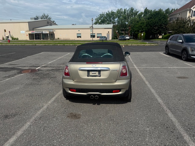 Mini Cooper S convertible 2010 turbo et manuelle 6 vitesse ! — photo 4