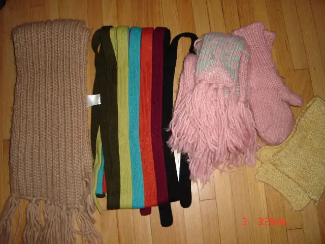** Scarves, Gloves, Mitts **