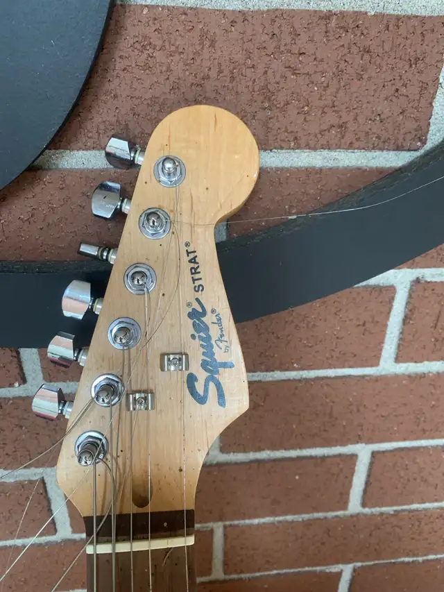 Squier Stratocaster in Guitars in London - Image 5