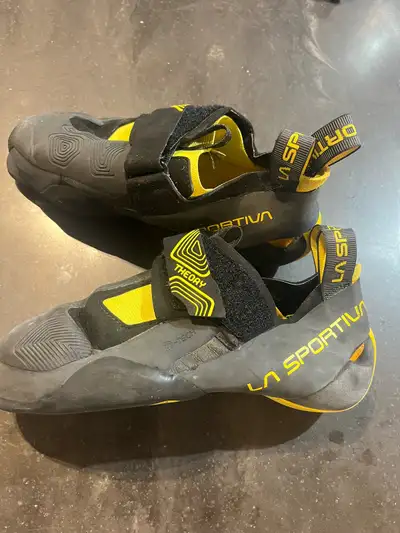climbing shoes , View more