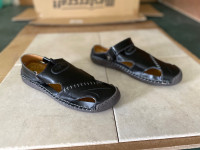 Brand new Fashion Sandals, size 8/9