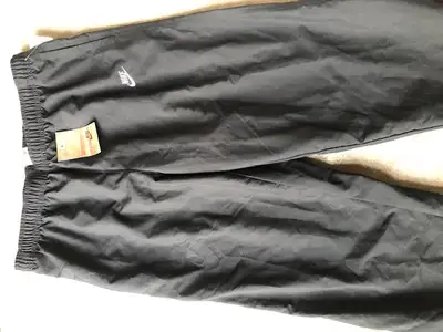 BRAND NEW - NIKE TRAINING PANT - YOUTH XL, View more