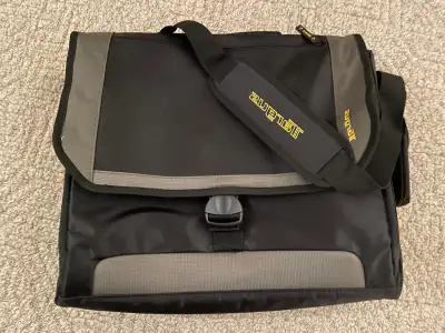 Targus laptop bag , View more