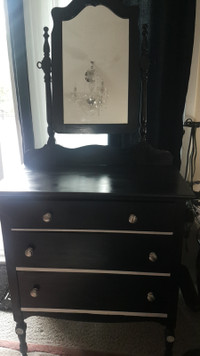 This Beautiful Antique 3 drawer dresser with Swivel Mirror