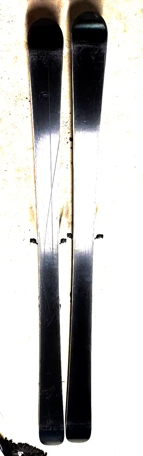Salomon downhill skis - great condition in Ski in Nelson - Image 4