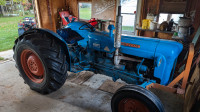 Tracteur Ford Dexta 1965