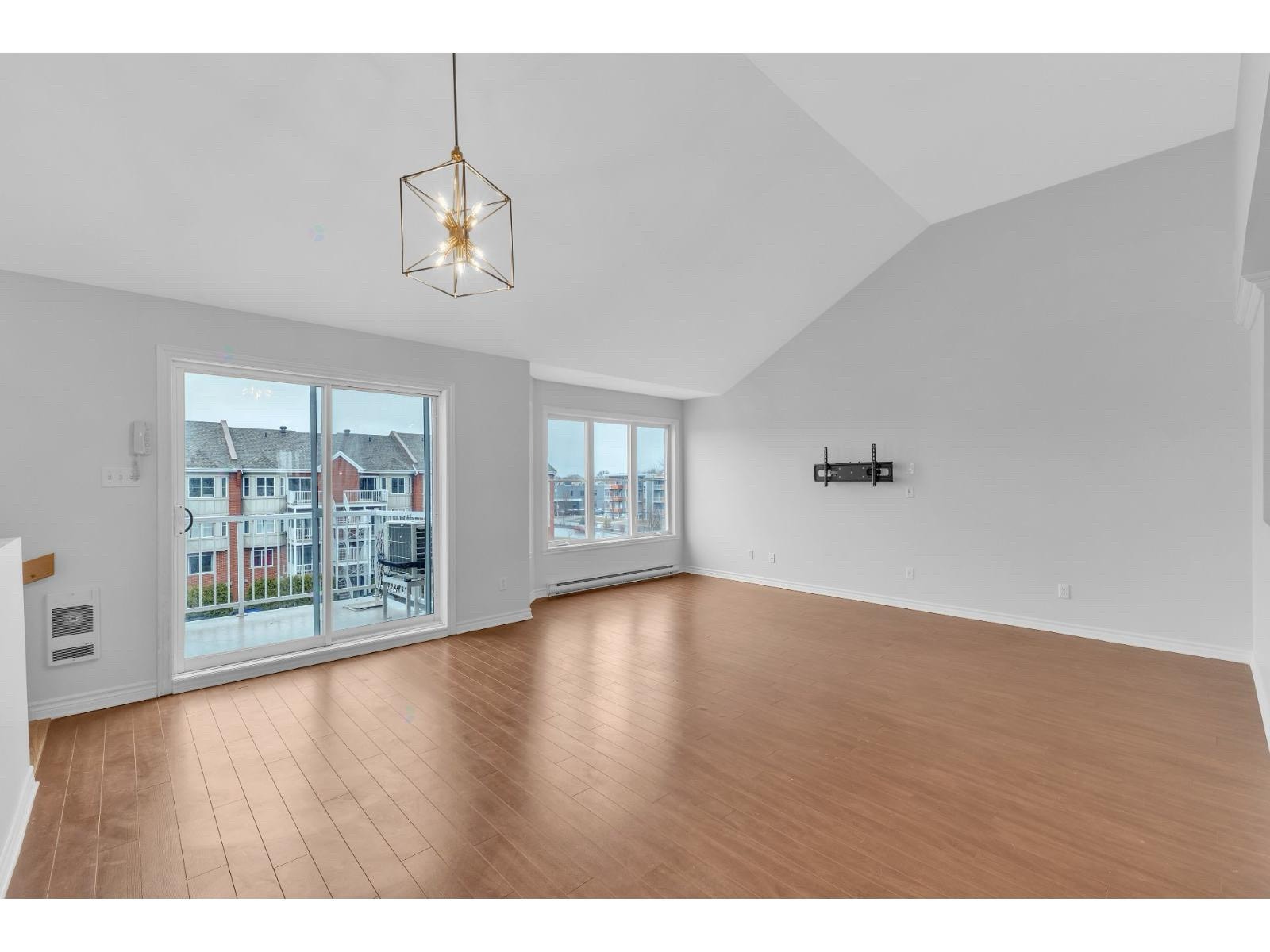 7350 Rue du Chardonneret — photo 2