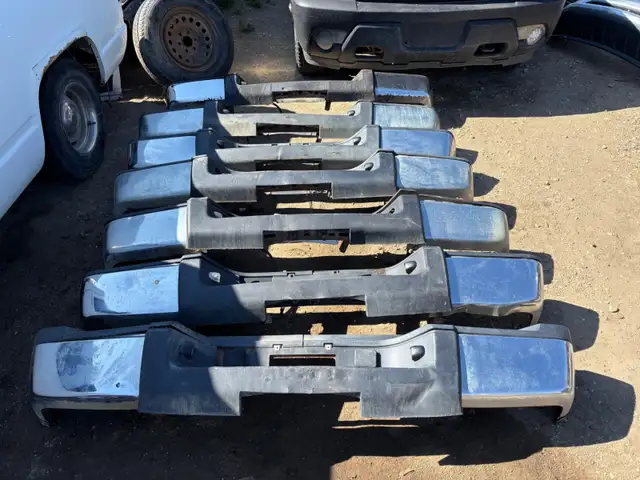 2007.5-2013 GMC/Chevrolet rear bumpers in Auto Body Parts in Edmonton - Image 2