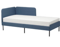 Twin upholstered bed 