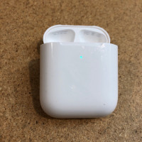 Apple AirPods (1st & 2nd Gen) Wireless Charging Case Only A1938