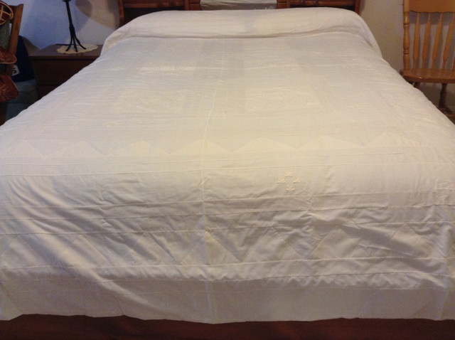 Hand Stitched Queen Cotton BedCover in Bedding in Calgary