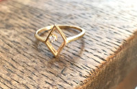 Beautiful 14k and Diamond ESTATE Ring