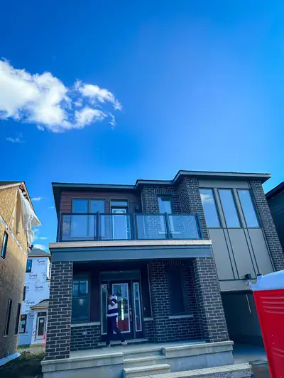 Spacious One-Bedroom Apartment for Rent in the Heart of Barrhaven -Female only please! This large on...