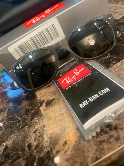Ray-Ban Wayfarer, View more