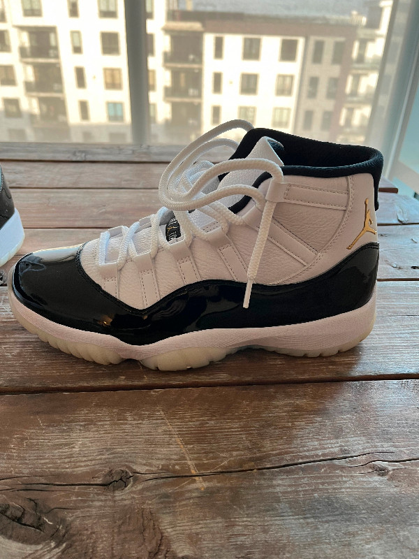 Jordan 11 Retro men’s sz 9.5. Worn once. Bought at Footlocker. in Men's Shoes in City of Halifax - Image 2