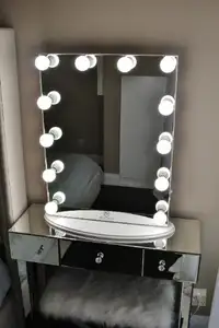 Hollywood Vanity Mirror