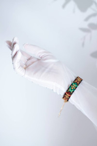 Beaded Beauties: Elevate Your Look with Stylish Bracelet!