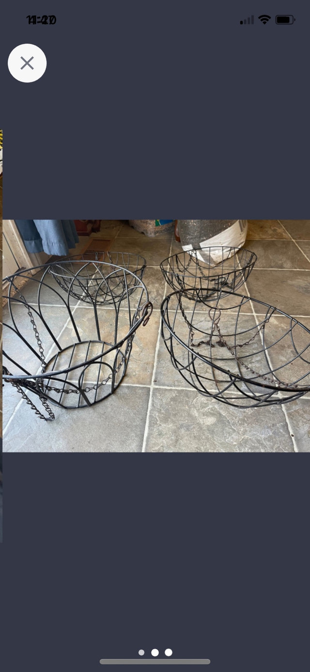 4 Black Metal Hanging Baskets in Other in Cape Breton - Image 3