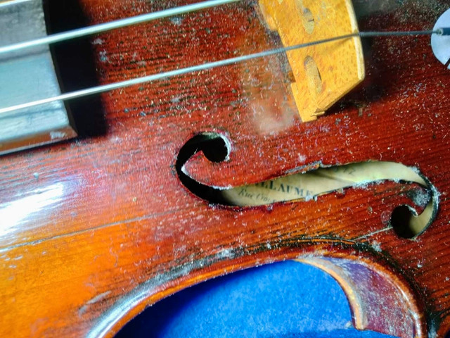 Antique 'Vuillaume a Paris' violin, full size in Arts & Collectibles in Yarmouth - Image 2