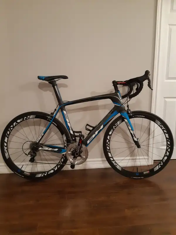 Road bike in Road in Markham / York Region - Image 2