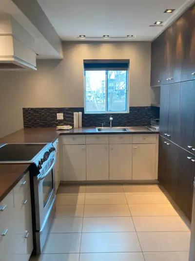 4 1/2 Condo in Laval, 5 min walk from metro available to rent !