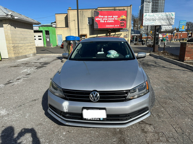 2015 Model Volkswagen Jetta 1.8 TSI (141.300 KM) dans Autos et camions  à Ville de Toronto - Image 2