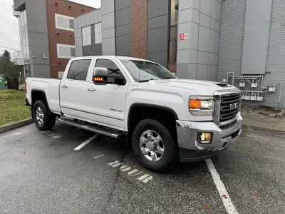 2019 Chevrolet Silverado LT 2500 3500hd Crew cab short box L5P motor 6.6L diesel duramax w/6 speed D...