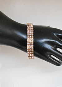 Gold Tone Expansion Bracelet w/ Sparkly Rhinestones Plus Size