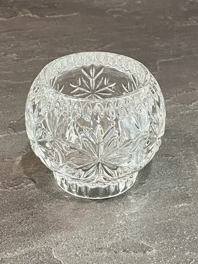 Partylite ~ Salzburg Candle Holder 24% Lead Crystal ~ Brand New! in Home Décor & Accents in Red Deer - Image 6