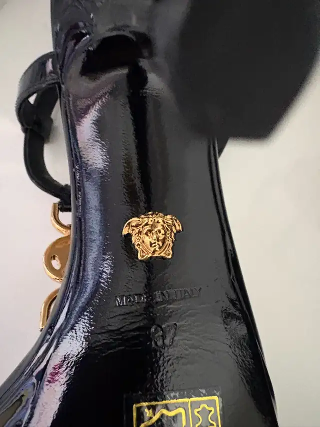 designer shoes in Clothing, Shoes & Accessories in Markham / York Region - Image 5