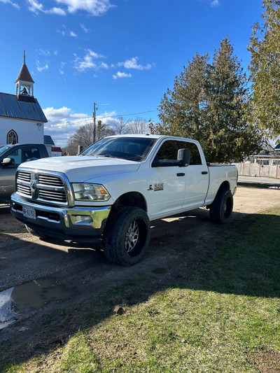 2014 dodge ram 2500 Cummins 