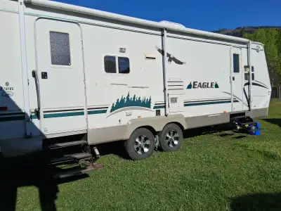 27' Jayco Eagle 278FBS with large slide out for sale or rent. Electric tongue, 2 30lb propane tanks,...