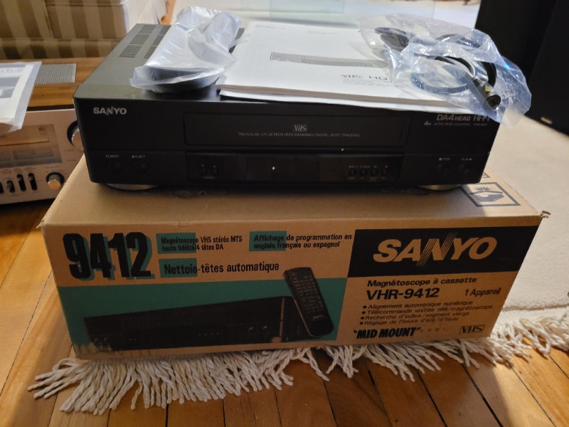 Sanyo DA 4 Head VCR VHS Tape Player/Recorder General Electronics