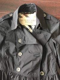Burberry Brit trench coat size US4 - $350