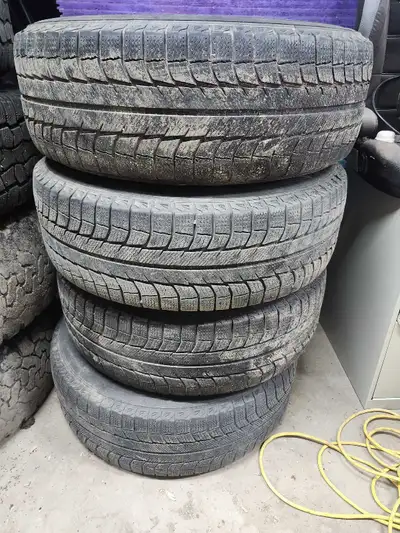 I have a set of Michelin x ice winter tires on rims 235/65R17 5 bolt pattern on the rim came off sma...