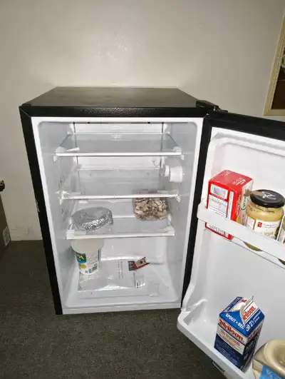 Mini Fridge 0.07 m³ – Excellent Condition, Quiet & Space-Saving, View more