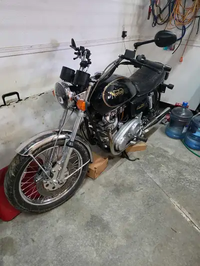 This bike is in excellent shape, winter tune up done and it's ready for the spring riding weather. Y...