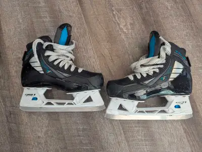 Selling a pair of True TF7 goalie skates, size 3R, in used condition, perfect for any beginner or in...