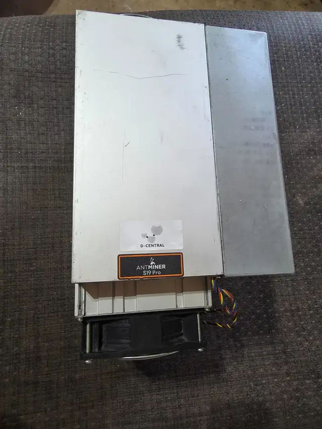 Bitcoin Miners in Other in Edmonton - Image 2