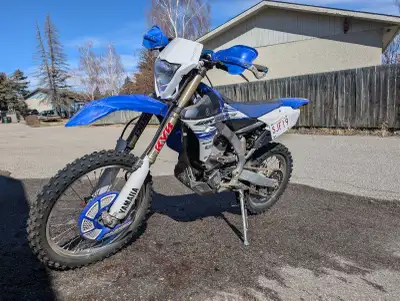 2016 Yamaha WR250F enduro for sale. Fuel-injected 250 four-stroke with electric start and 6-speed ge...