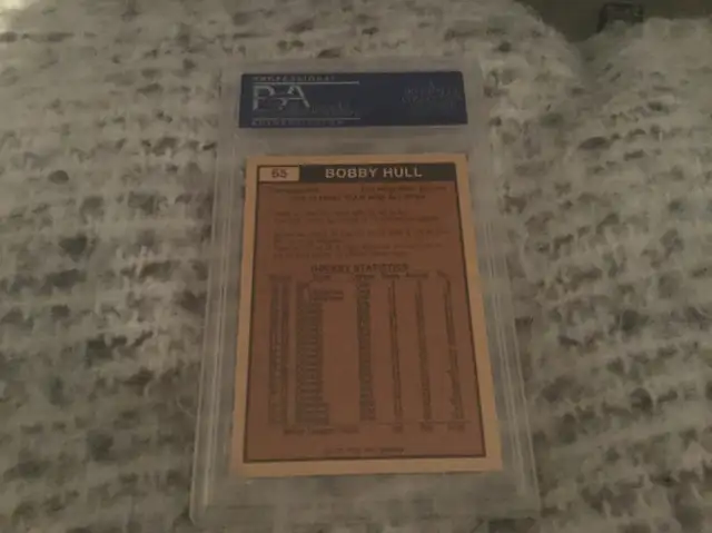 1975 1976 O Pee Chee OPC WHA Bobby Hull PSA6 in Arts & Collectibles in Oakville / Halton Region - Image 3