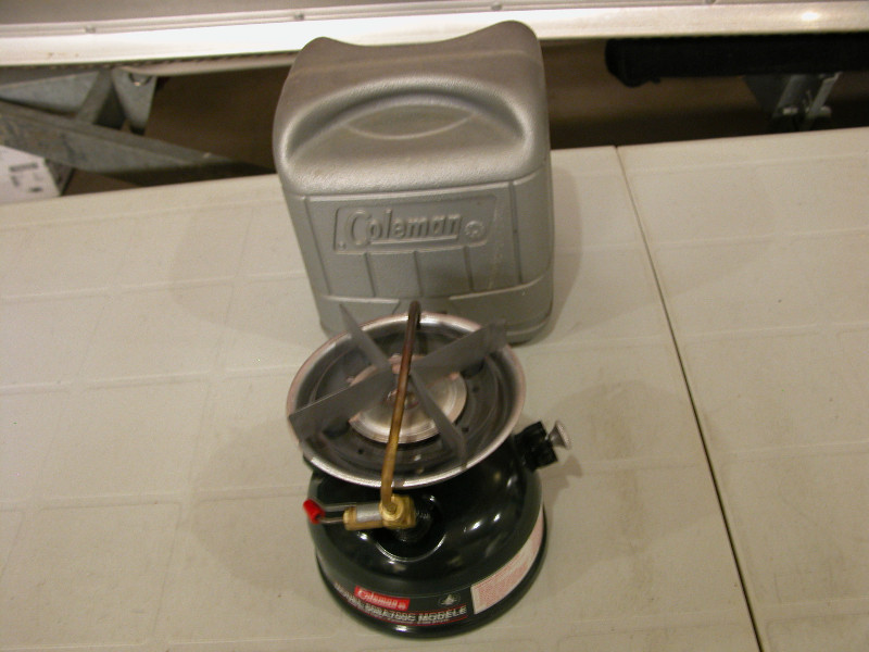 Coleman 1 burner naptha stove. Fishing, Camping & Outdoors Sault