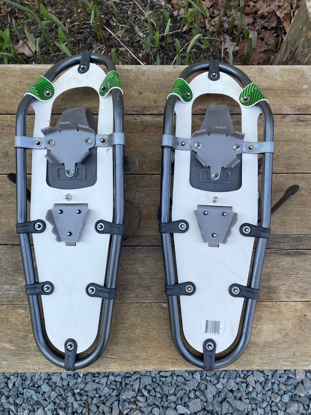 Canadian Trail Snowshoes  in Other in Bedford - Image 2